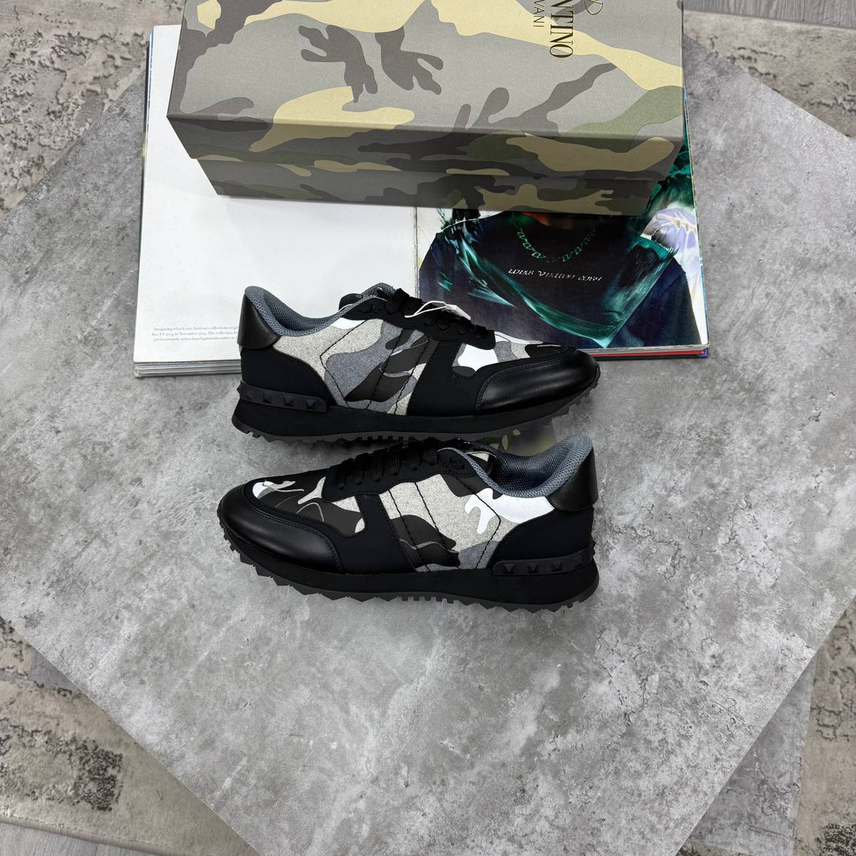 HIGH END VALENTINOS JUST ARRIVED SIZES Premium Low-Top Trainers 7 TO 11