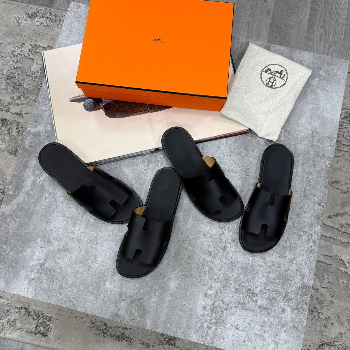 SUPER CLONE HERMES IZMIR SANDAL FULL LEATHER WITH FULL PACKAGING ETC SIZES 7 TO 12