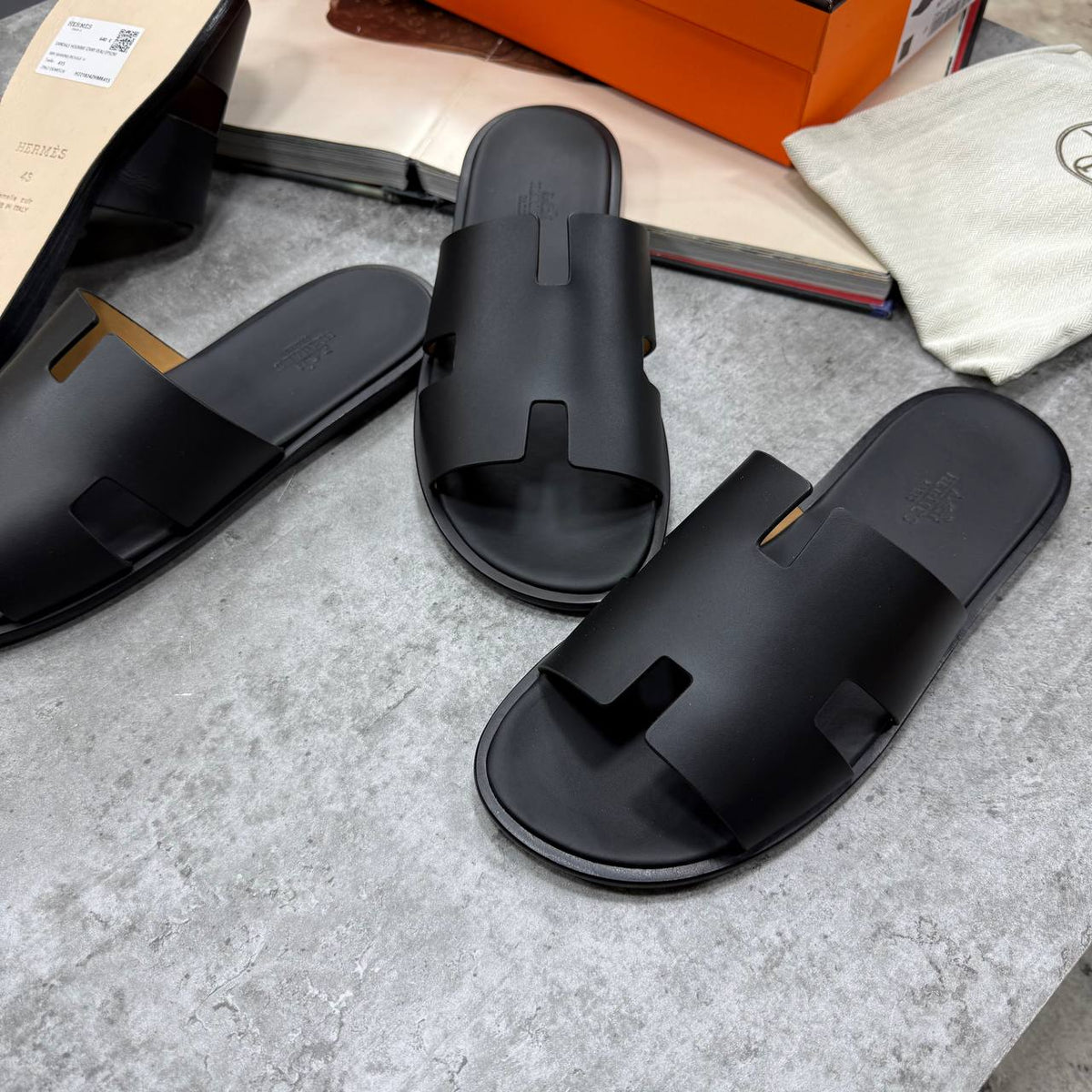 SUPER CLONE HERMES IZMIR SANDAL FULL LEATHER WITH FULL PACKAGING ETC SIZES 7 TO 12